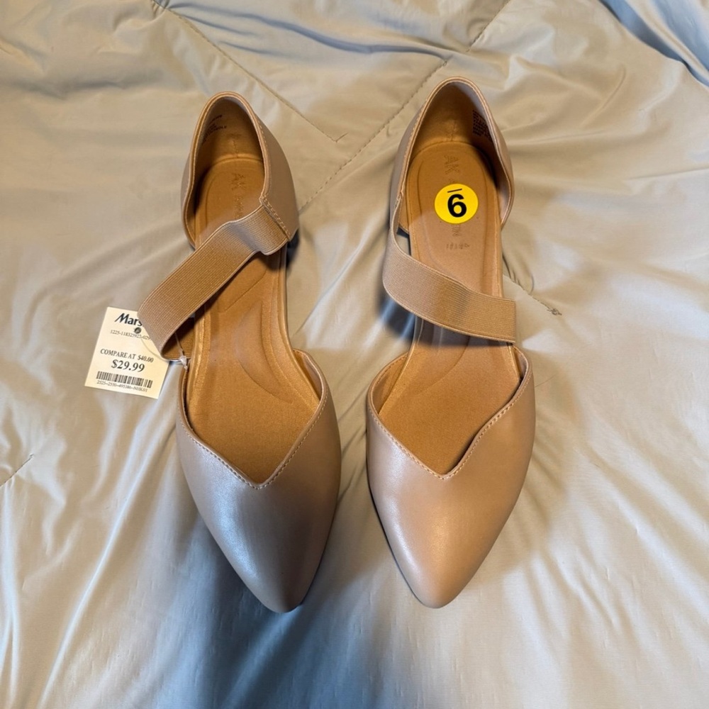 Anne Klein Ostara Almond Toe Flat (Women)